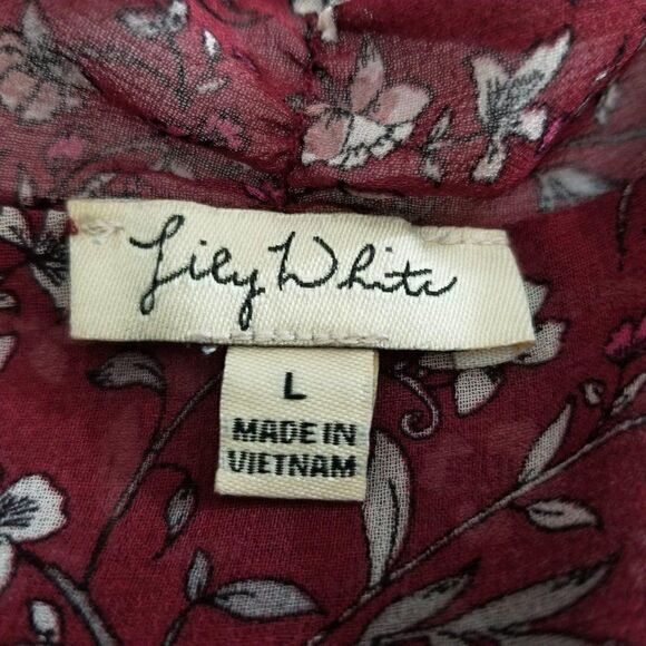Lily White Floral Blouse (size L) - Picture 6 of 6